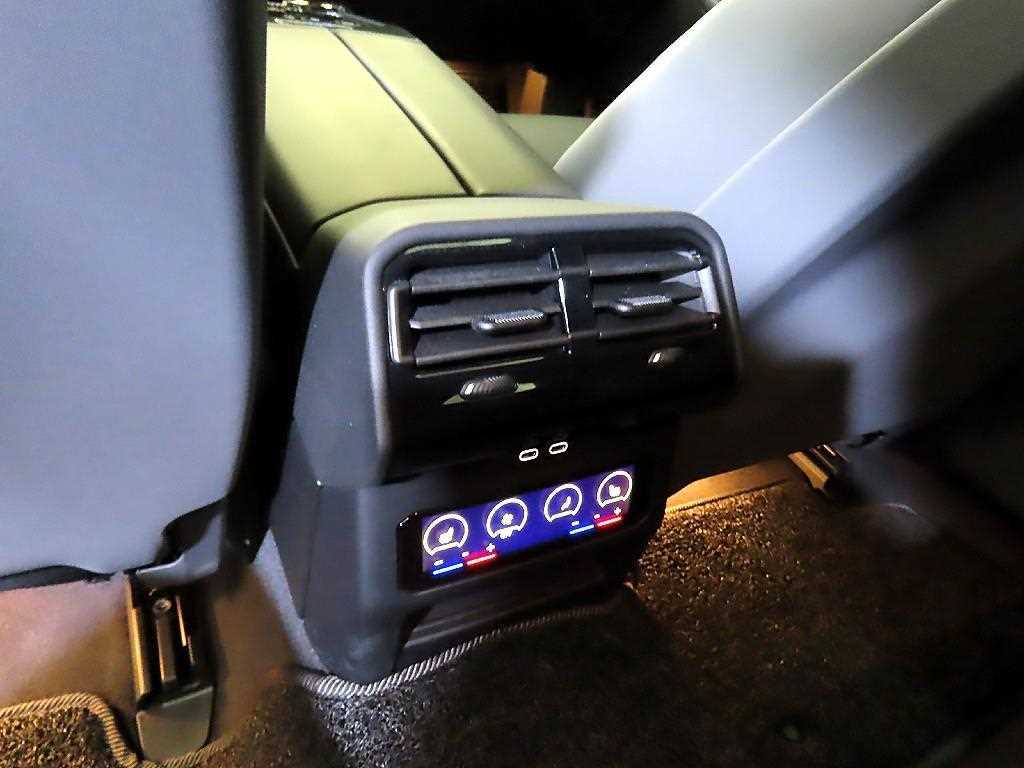 BMW i5 2025 Negro - Importación desde Corea - HF Imports Iquique - Foto 14