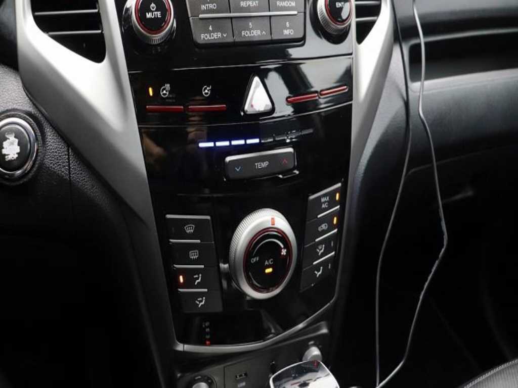 Ssangyong Tivoli 2019 - Importación desde Corea - HF Imports Iquique - Foto 20