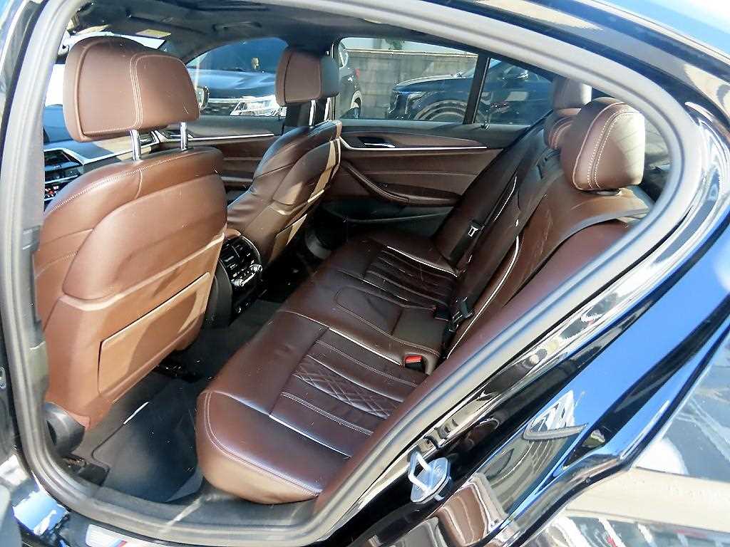 BMW 5 Series - Vista 6