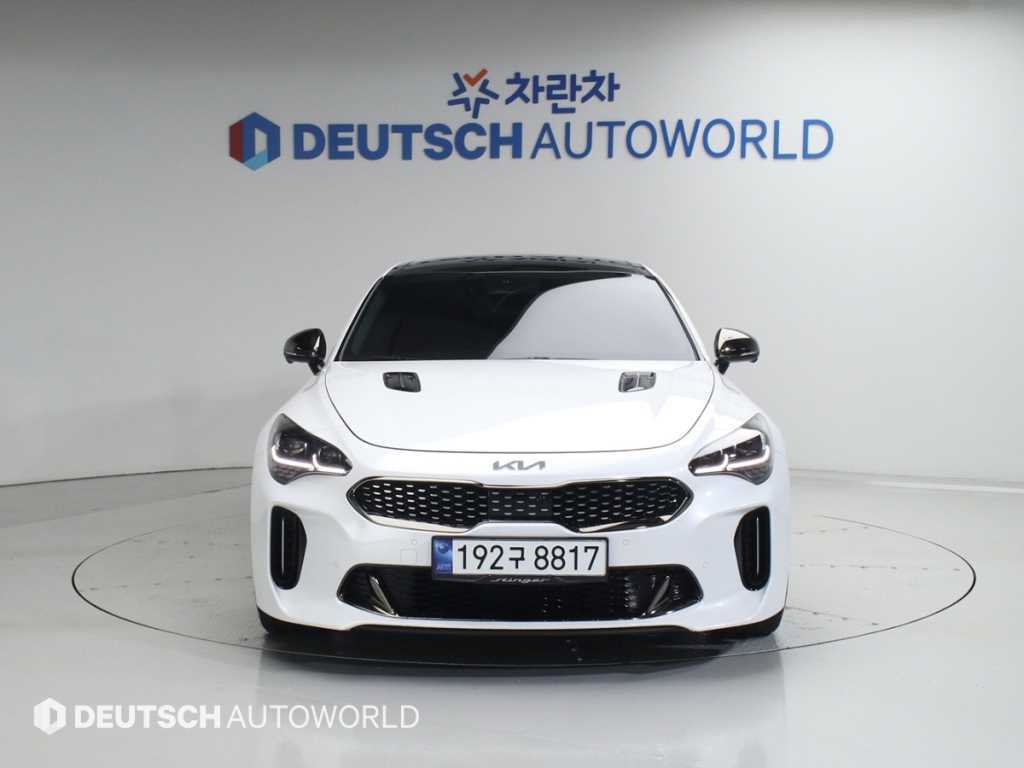 KIA Stinger - Vista 3