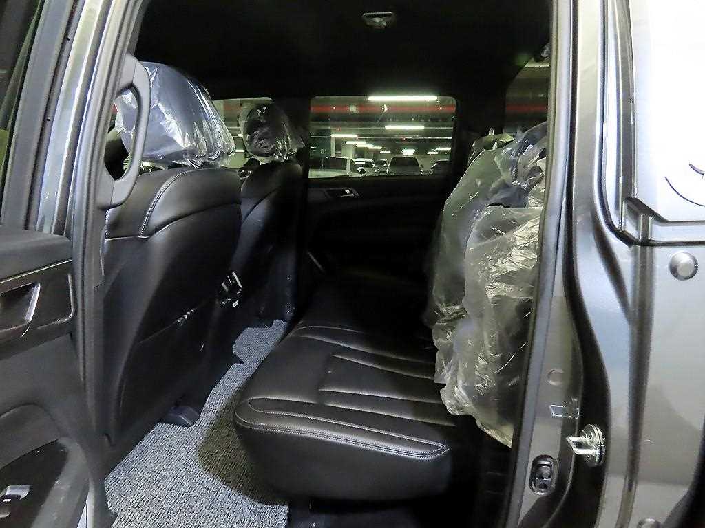 Ssangyong Musso - Vista 7