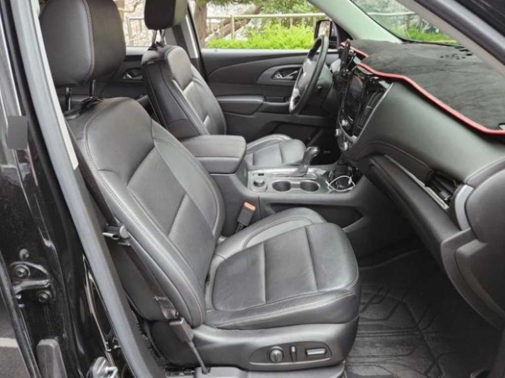 Chevrolet Travers - Vista 3