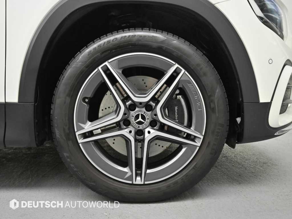 Mercedes Benz GLB Class - Vista 5