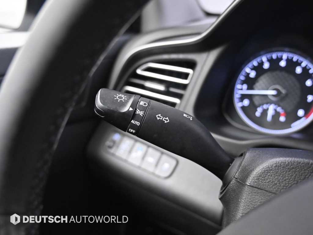 HYUNDAI Avante 2019 Blanco - Importación desde Corea - HF Imports Iquique - Foto 16