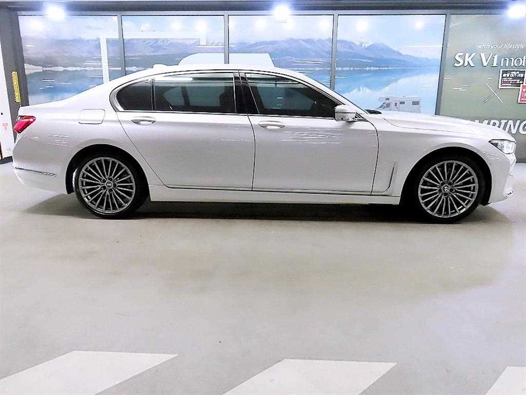 BMW 7 Series - Vista 3