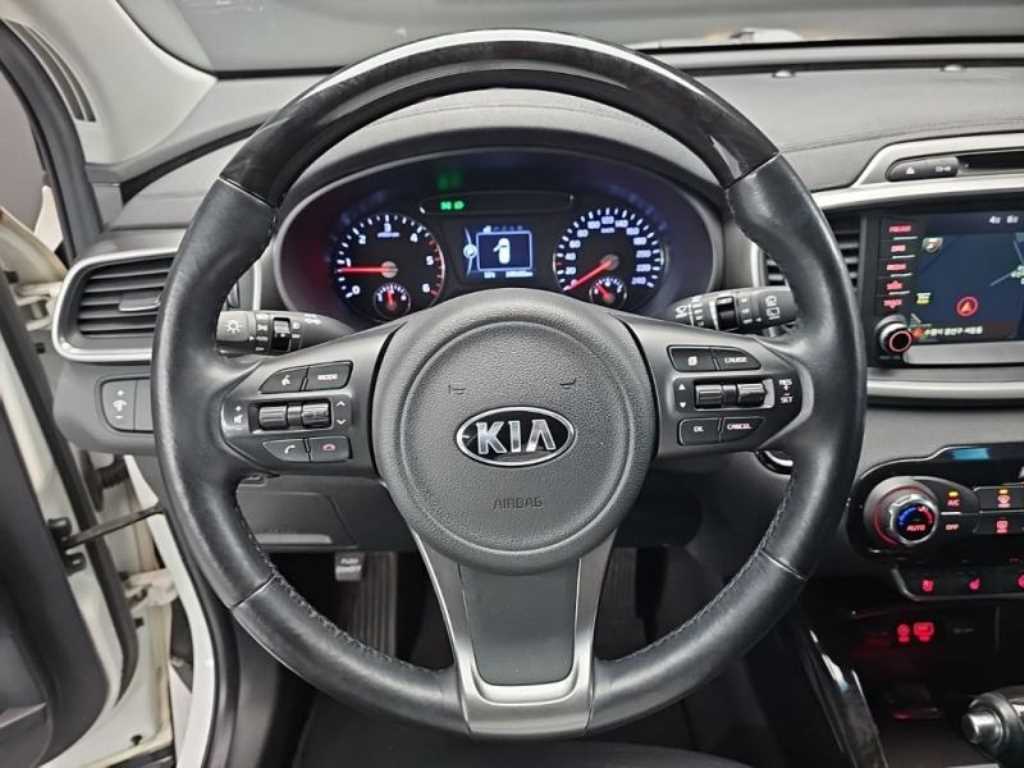 KIA Sorento - Vista 7