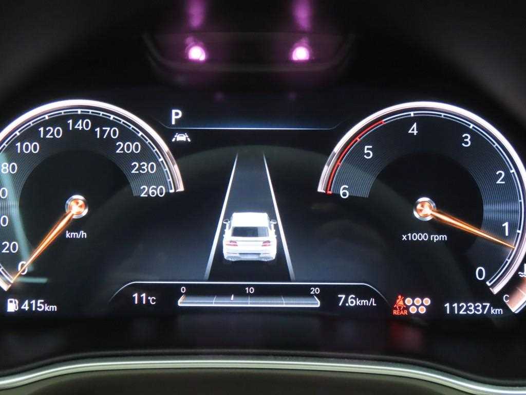 Genesis GV80 - Vista 8