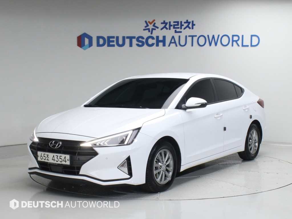 HYUNDAI Avante 2019 Blanco - Importación desde Corea - HF Imports Iquique - Foto 1