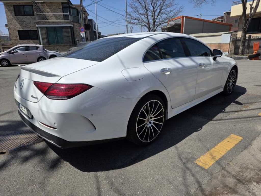 Mercedes Benz CLS Class - Vista 5