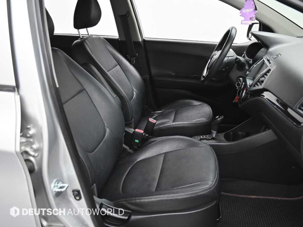 KIA Morning - Vista 11