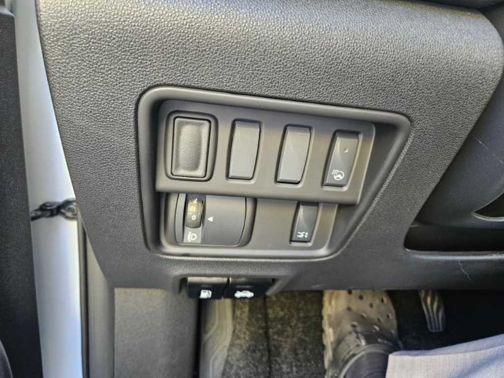 SAMSUNG QM6 - Vista 11