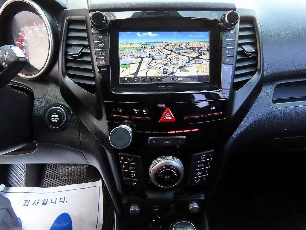 Ssangyong Tivoli - Vista 11