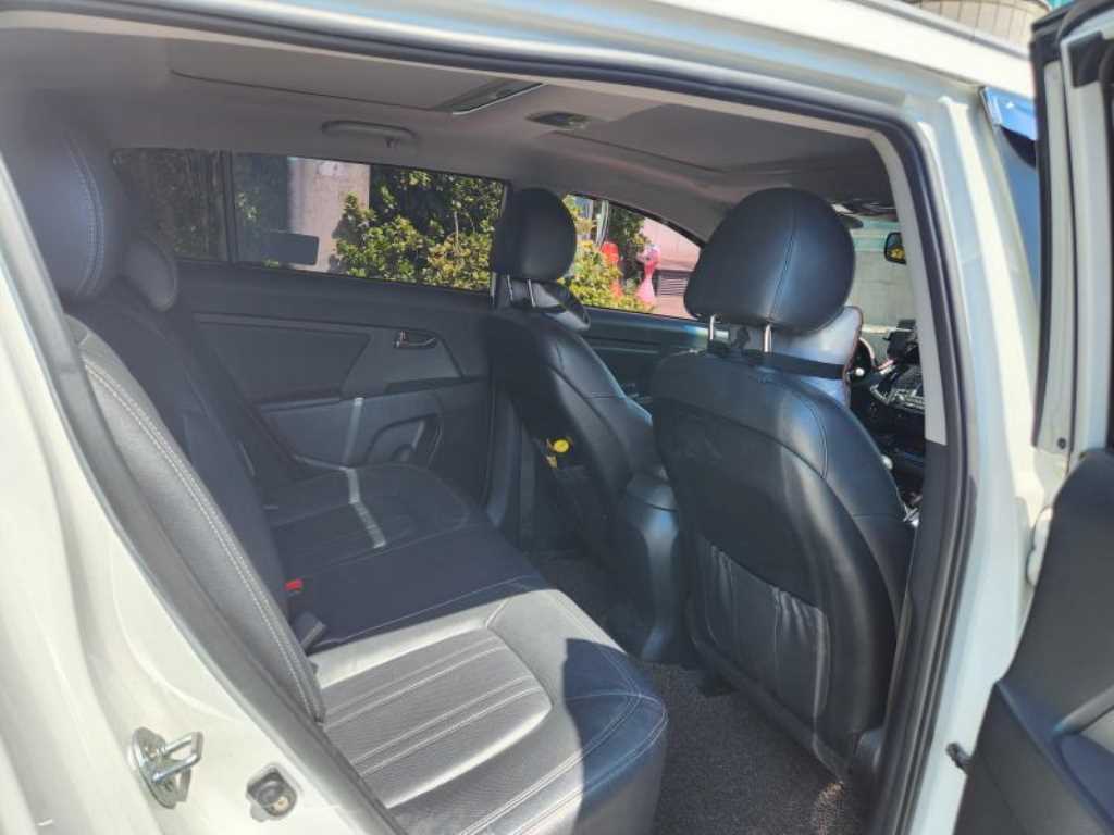 KIA Sportage - Vista 11