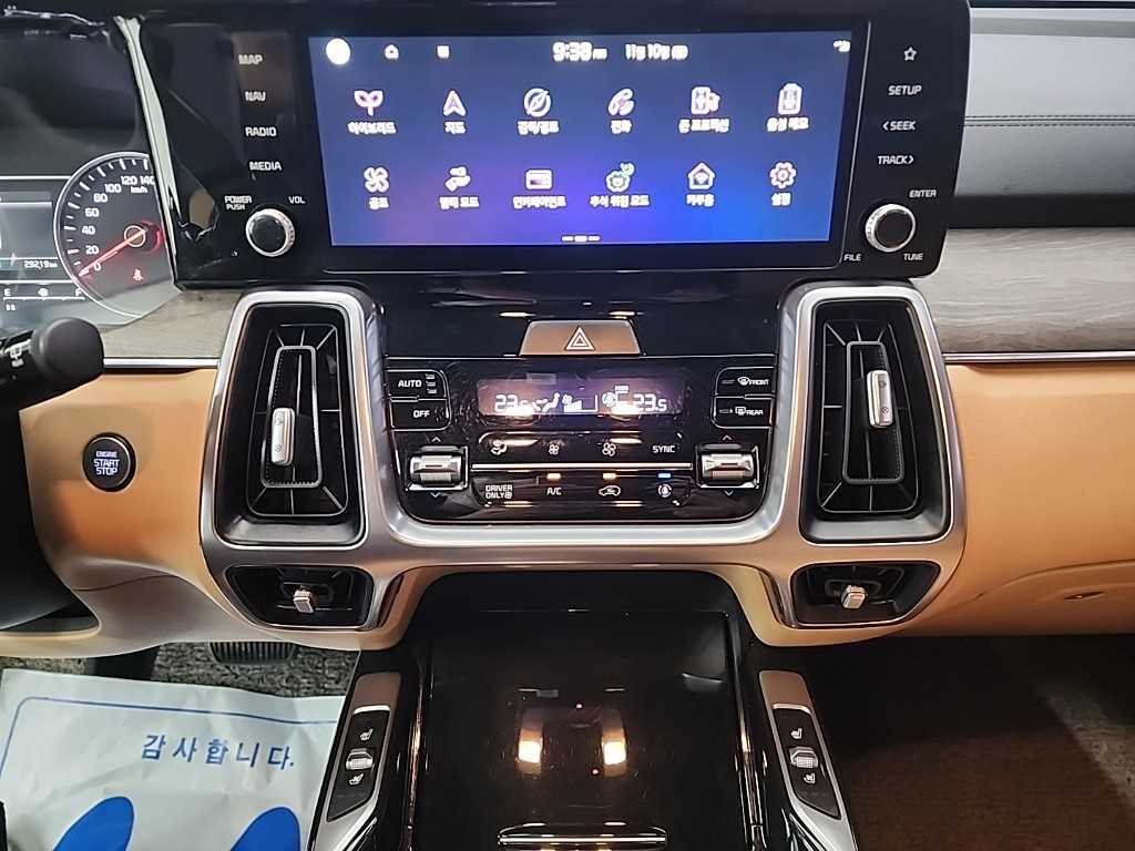 KIA Sorento - Vista 10