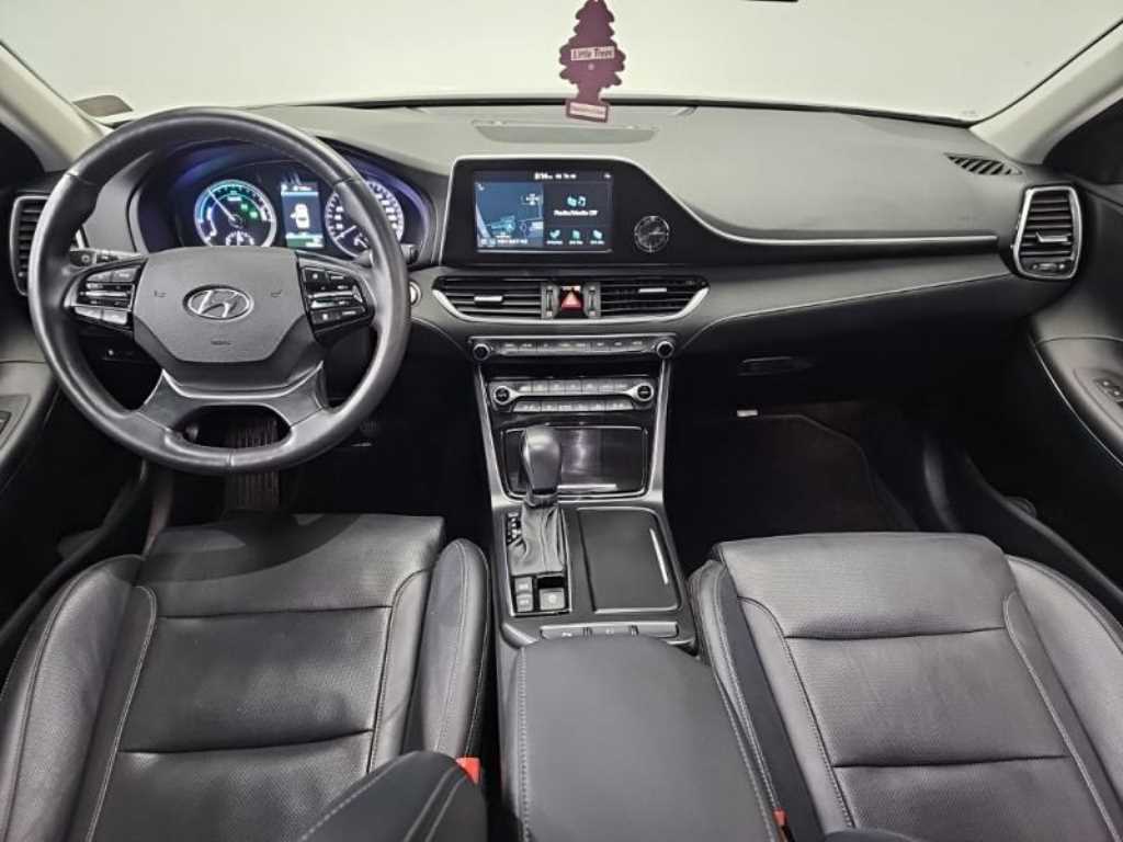 HYUNDAI Grandeur - Vista 5