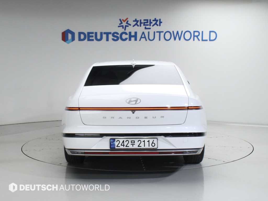 HYUNDAI Grandeur - Vista 4