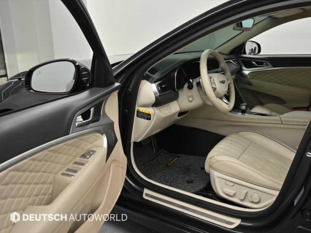 Genesis G70 - Vista 11