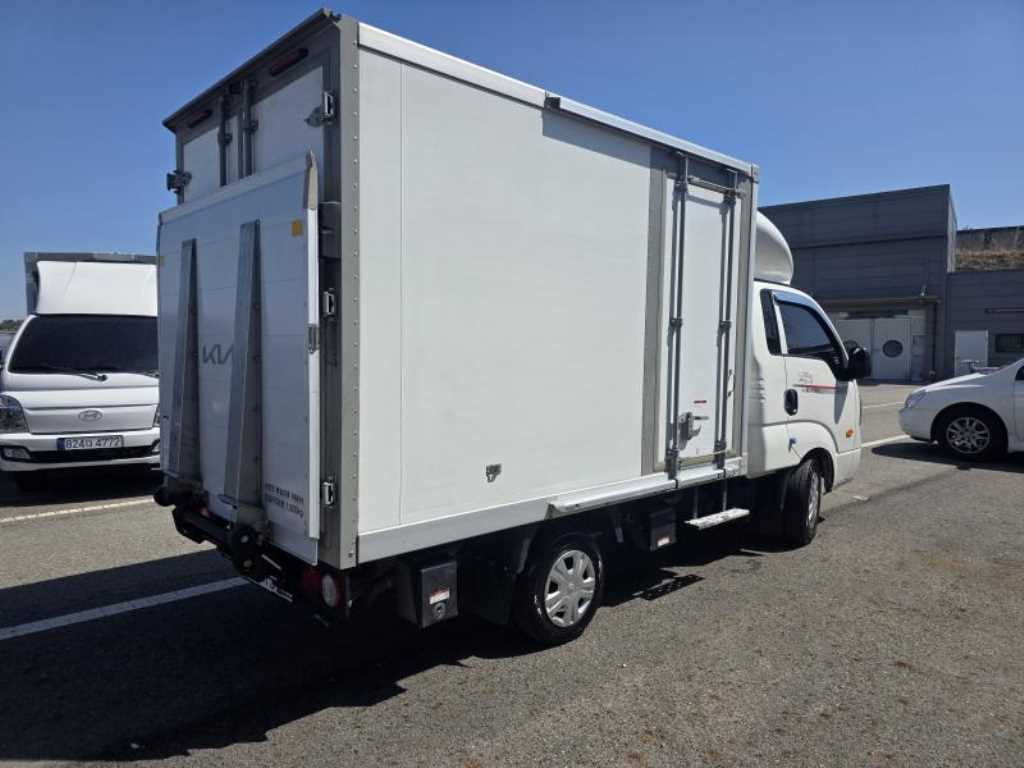 Small Truck Top_Integrated Top Powergate - Vista 4