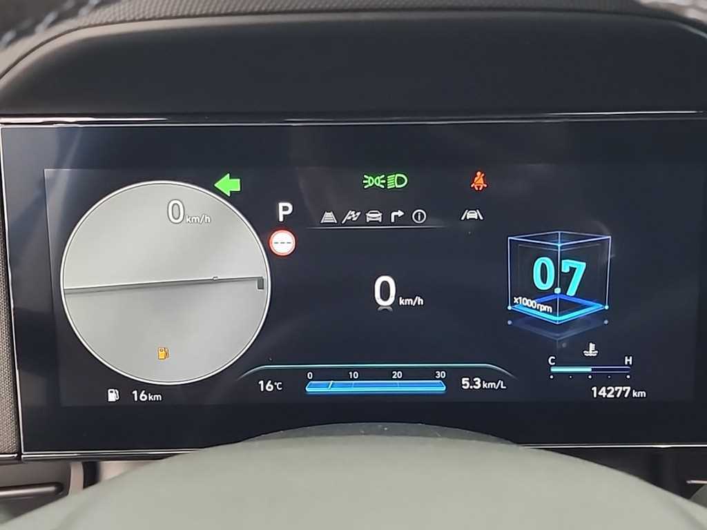 HYUNDAI Avante - Vista 6