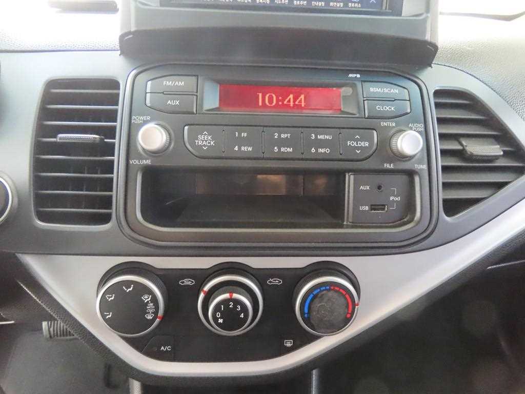 KIA Morning - Vista 10