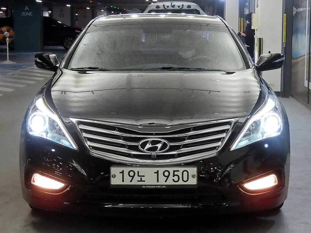 HYUNDAI Grandeur - Vista 2