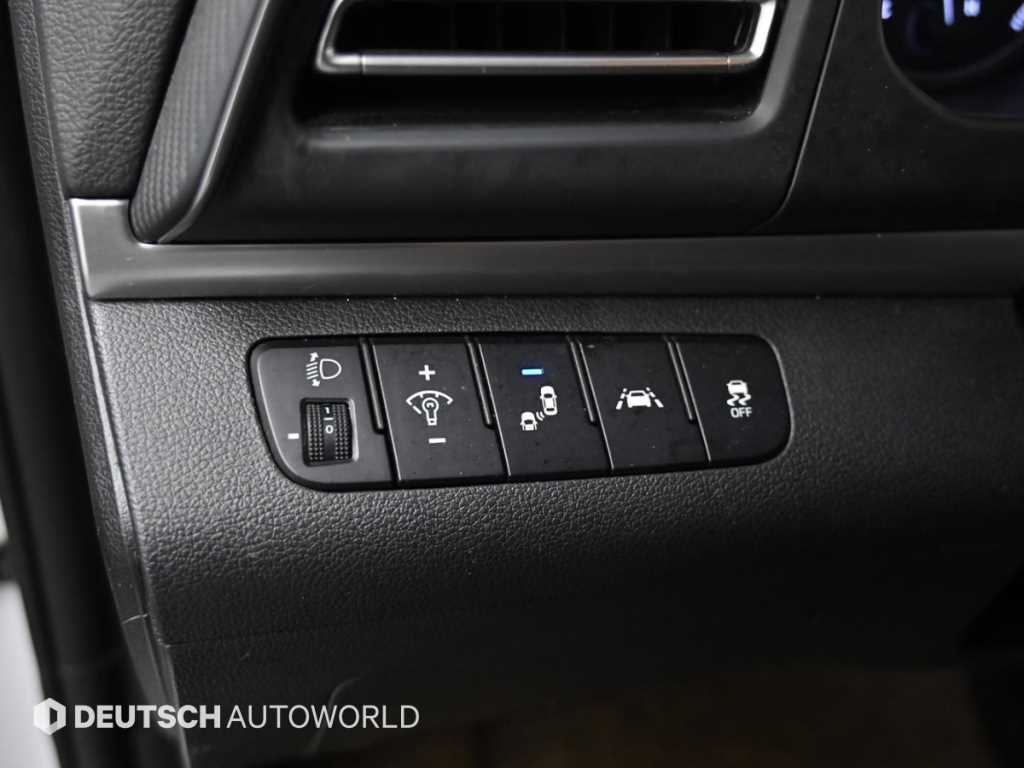 HYUNDAI Avante 2019 Blanco - Importación desde Corea - HF Imports Iquique - Foto 17