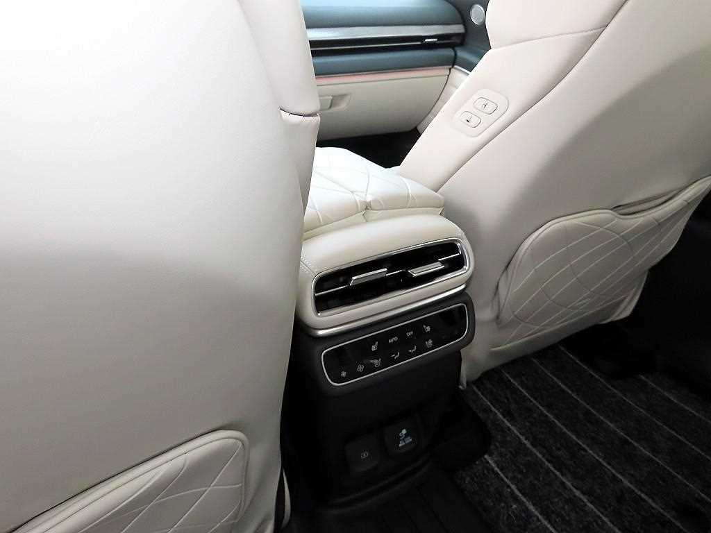 Genesis GV80 2025 Gris - Importación desde Corea - HF Imports Iquique - Foto 16