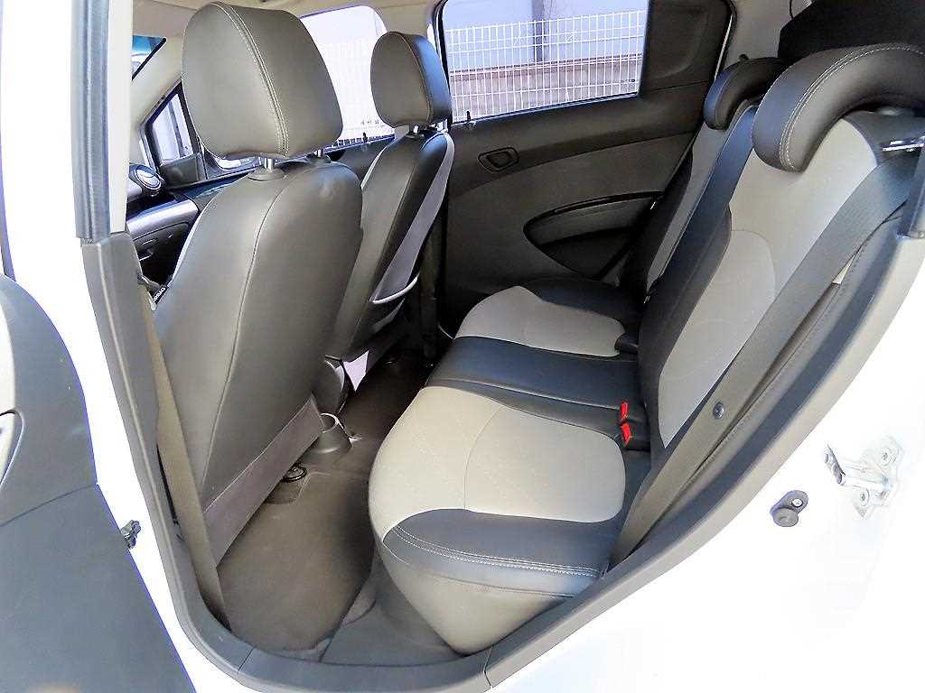 Chevrolet Spark - Vista 6