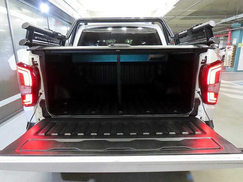 Ssangyong Rexton 2024 Blanco - Importación desde Corea - HF Imports Iquique - Foto 17