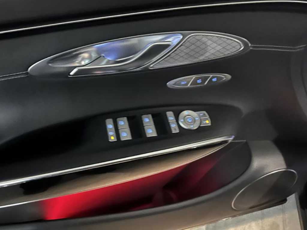 Genesis GV70 2022 Negro - Importación desde Corea - HF Imports Iquique - Foto 17