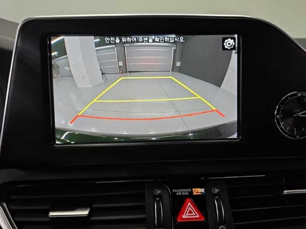 HYUNDAI Grandeur - Vista 10