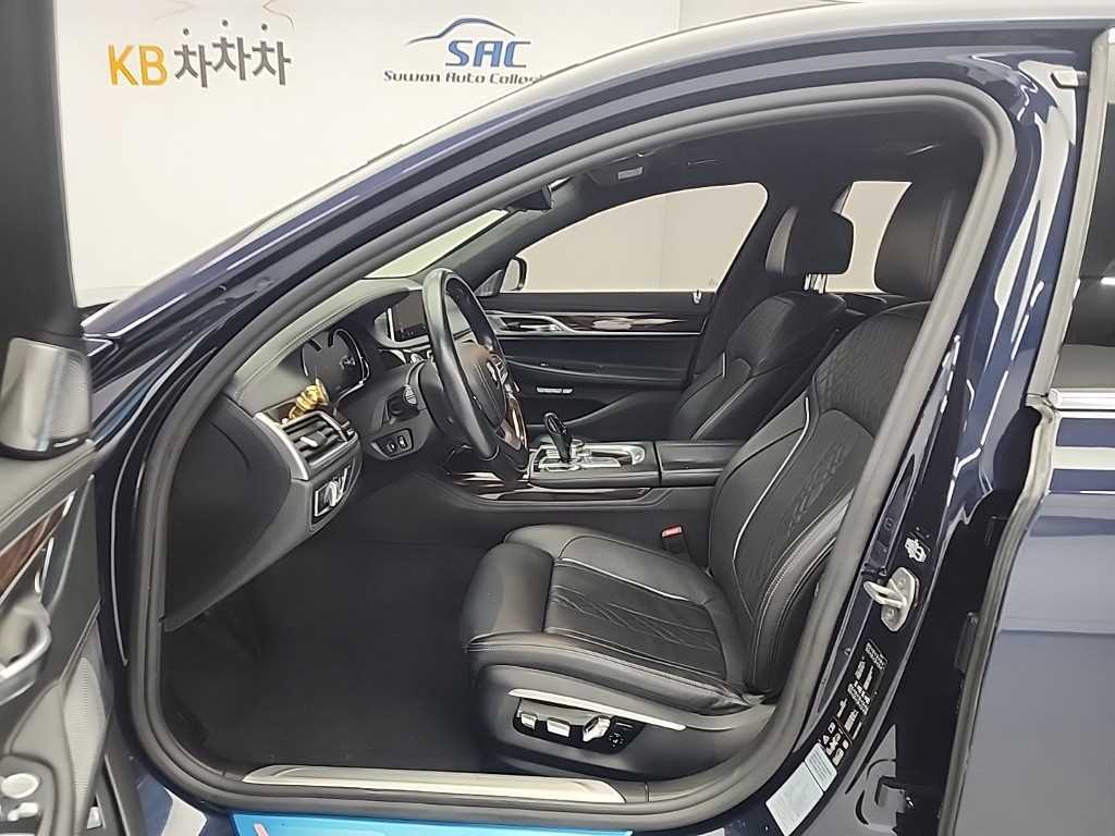 BMW 7 Series - Vista 11