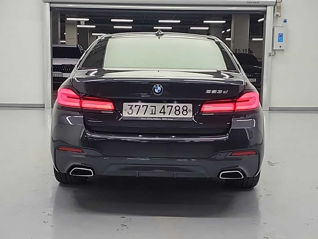 BMW 5 Series - Vista 3