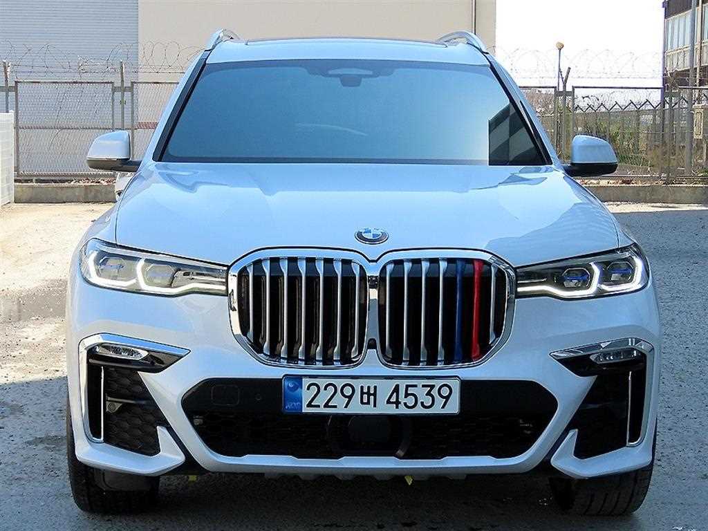 BMW X7 2022 Blanco - Importación desde Corea - HF Imports Iquique - Foto 1