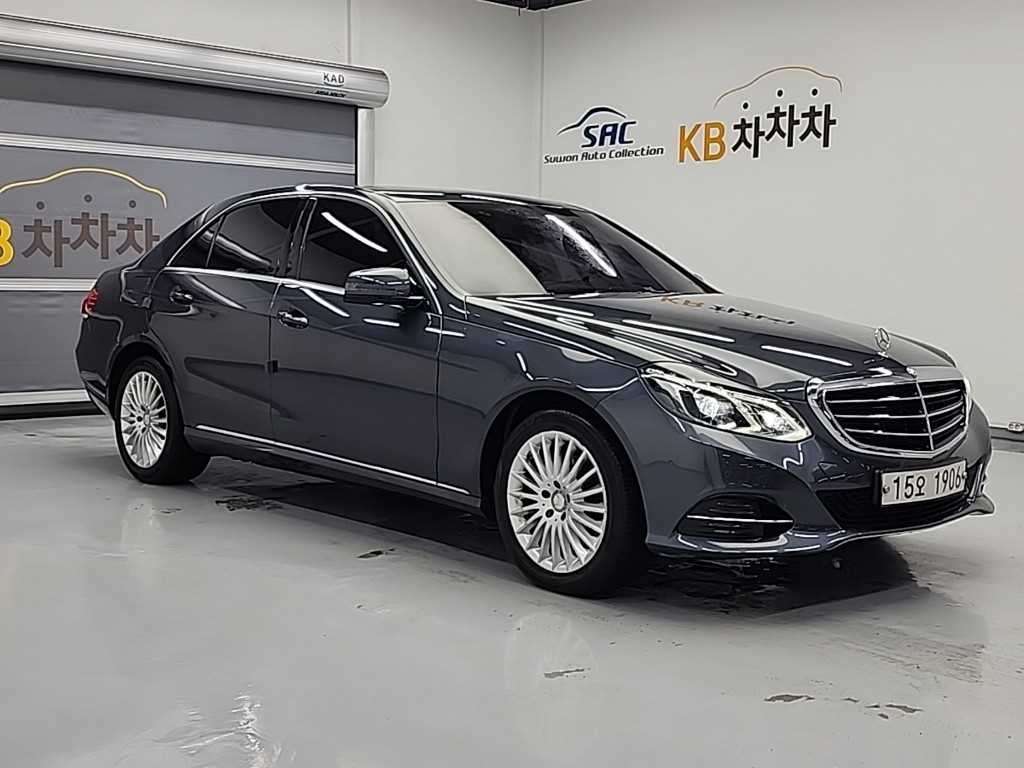 Mercedes Benz E class - Vista 4