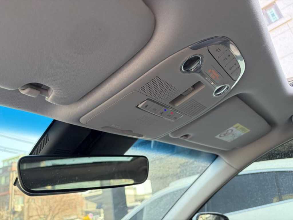 HYUNDAI Grandeur - Vista 11