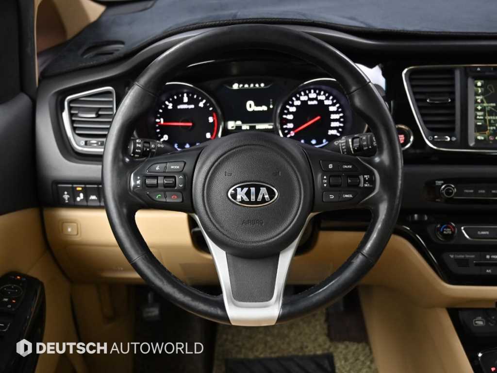 KIA Carnival 2016 Blanco - Importación desde Corea - HF Imports Iquique - Foto 13