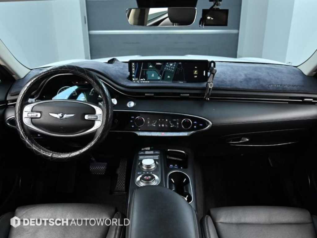 Genesis GV70 - Vista 7