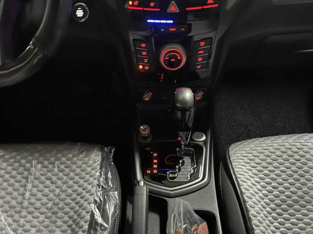 Ssangyong Tivoli 2018 Blanco - Importación desde Corea - HF Imports Iquique - Foto 13