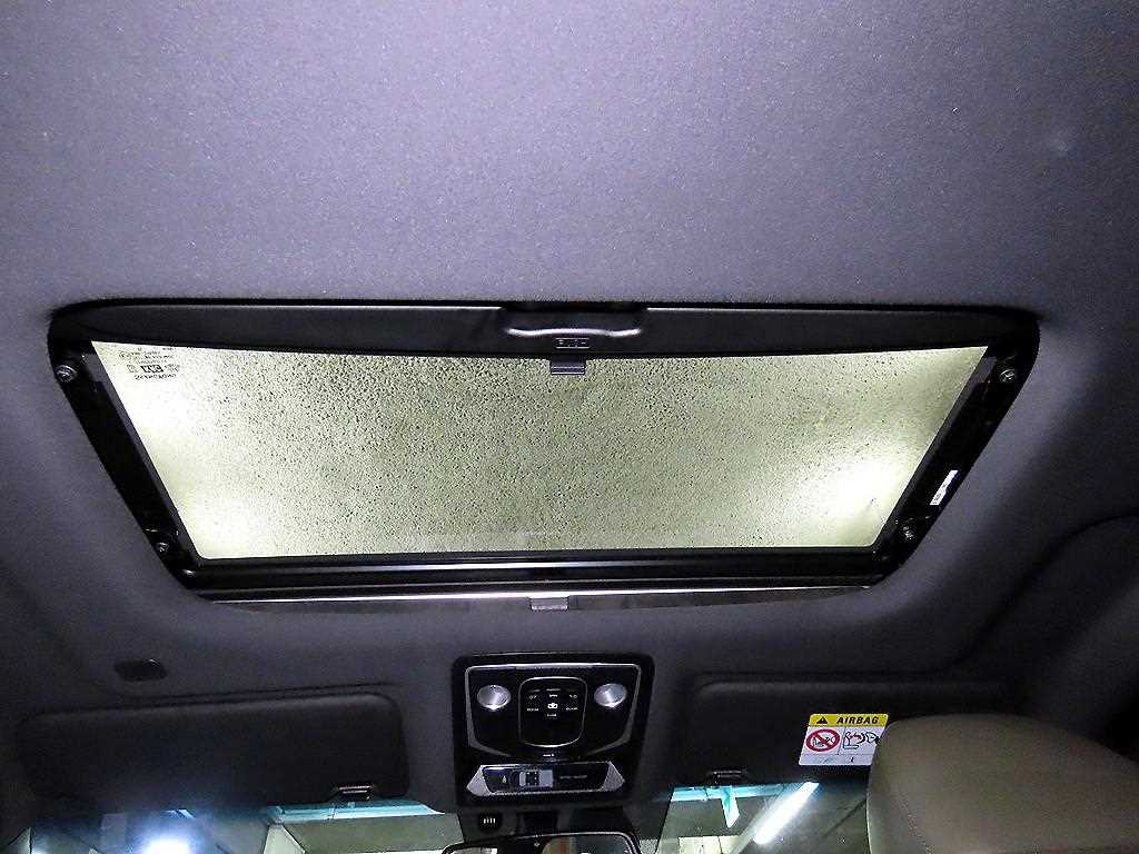 Ssangyong Rexton 2024 Blanco - Importación desde Corea - HF Imports Iquique - Foto 16