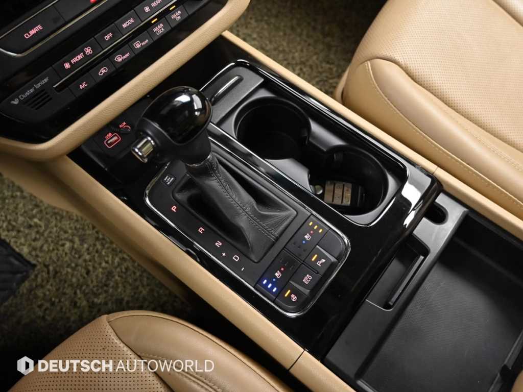 KIA Carnival - Vista 9