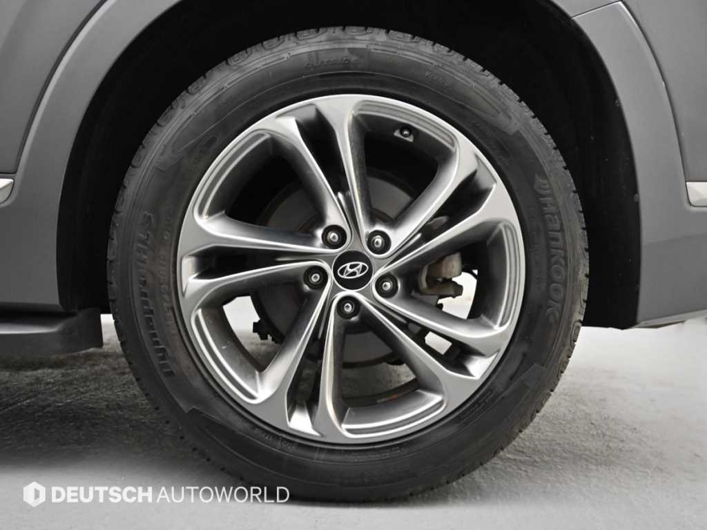 HYUNDAI Santa Fe - Vista 5