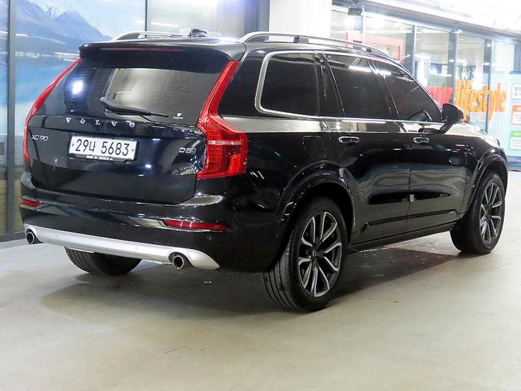 Volvo XC90 - Vista 4
