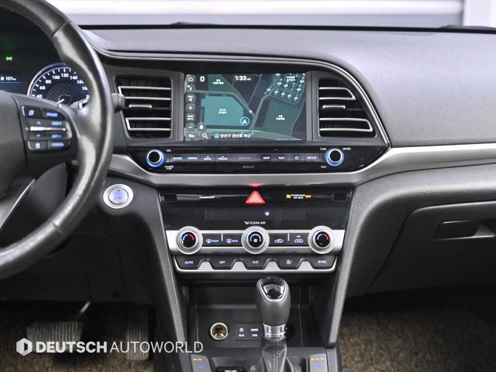 HYUNDAI Avante 2019 Blanco - Importación desde Corea - HF Imports Iquique - Foto 14