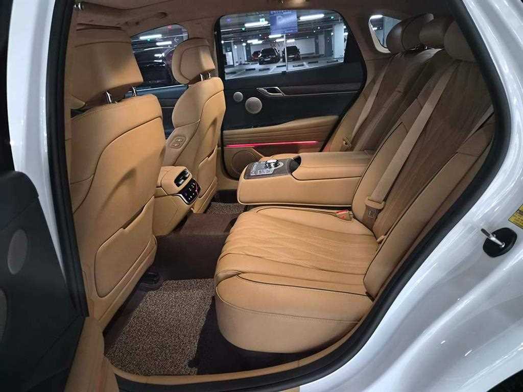 Genesis G80 - Vista 7