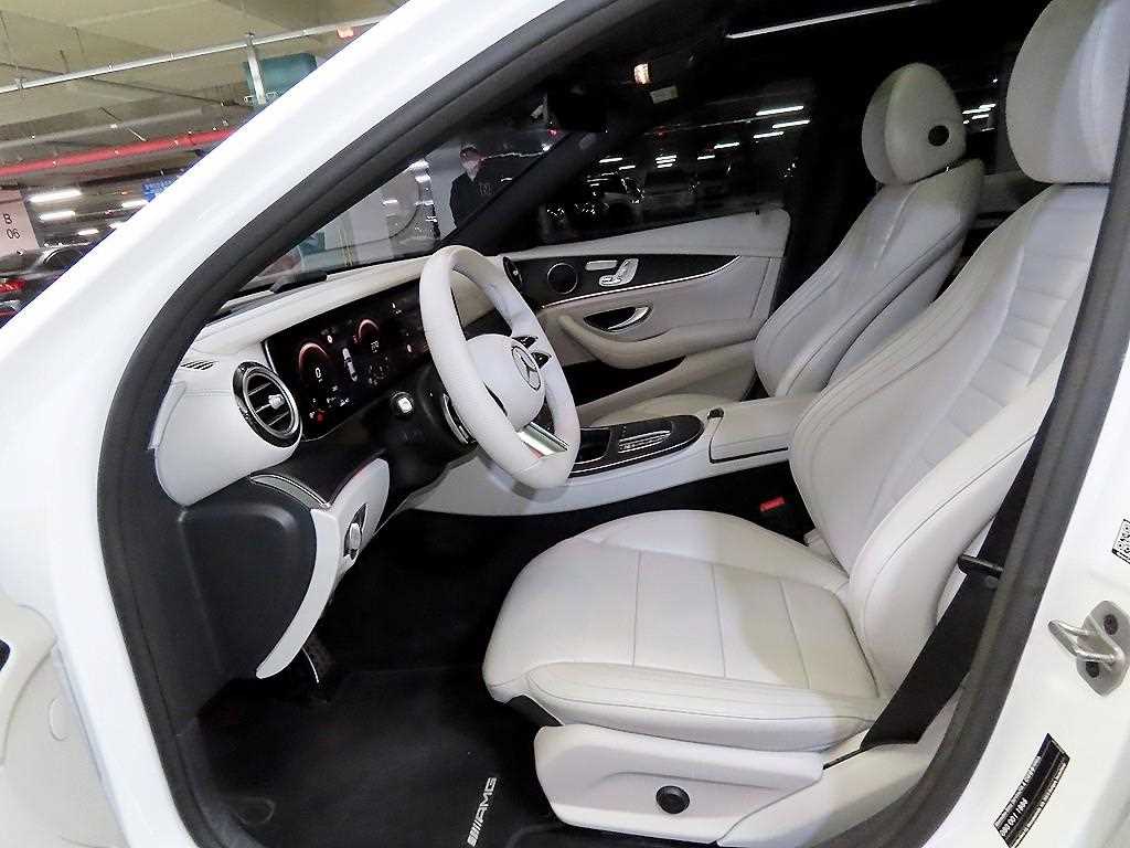 Mercedes Benz E class - Vista 6