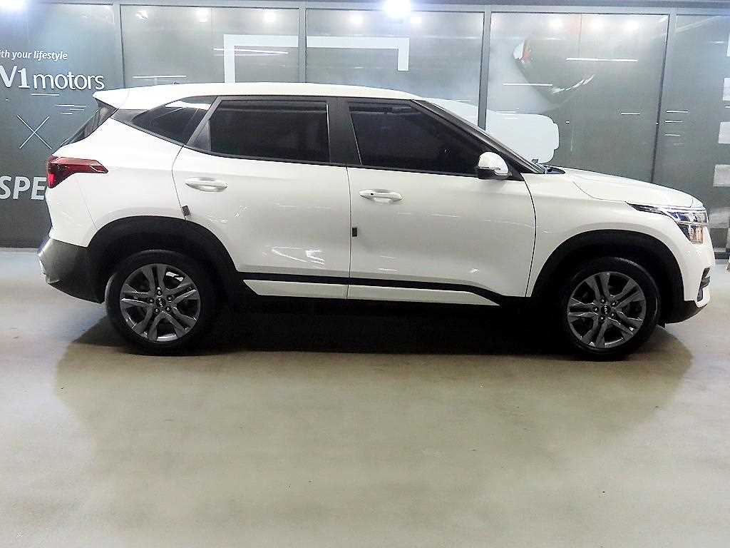 KIA Seltos - Vista 3