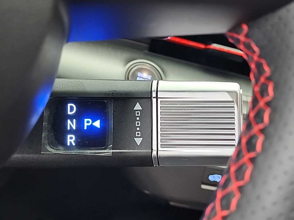 HYUNDAI Kona - Vista 8