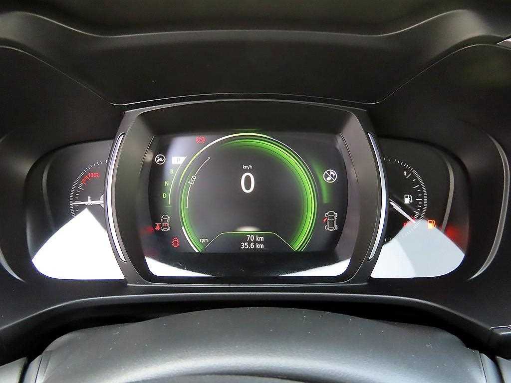 SAMSUNG QM6 - Vista 9