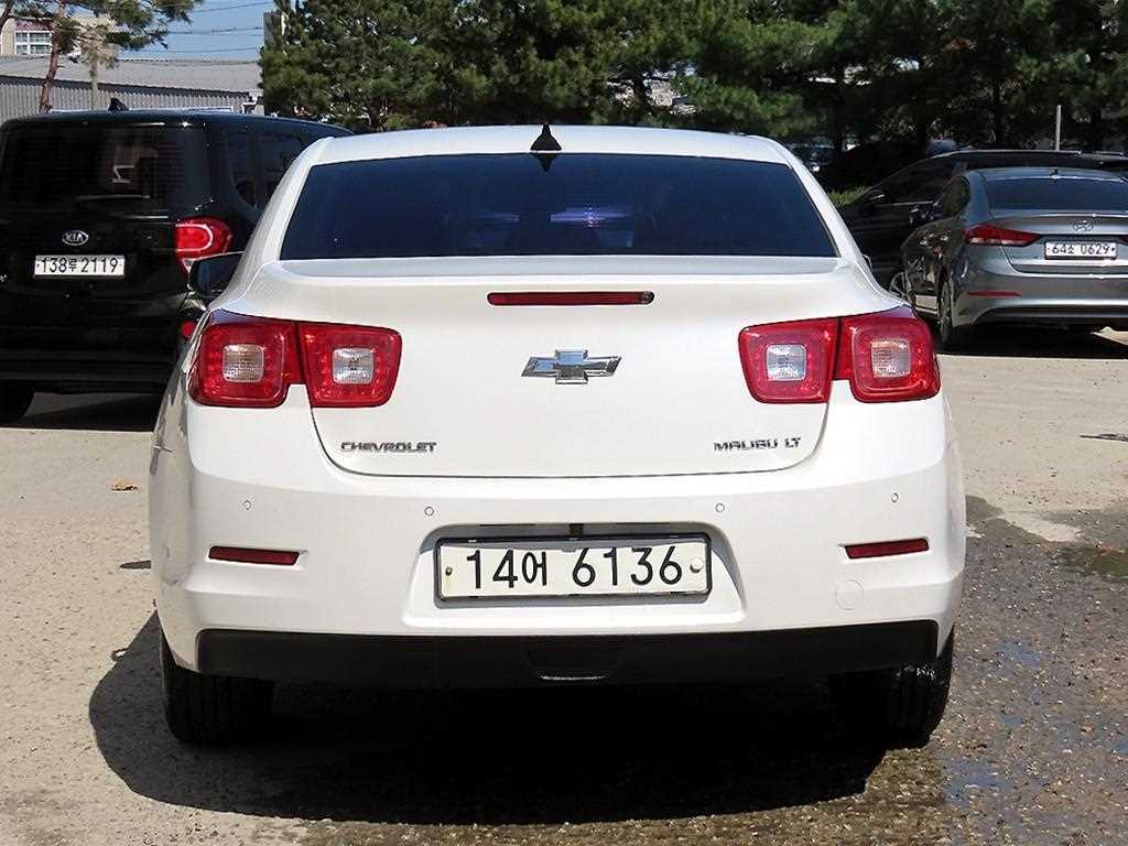 Chevrolet Malibu - Vista 4
